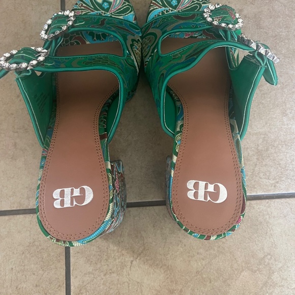 GB Green Embroidered Paisley Rhinestone Buckle Platform Sandals 10. - Picture 8 of 11